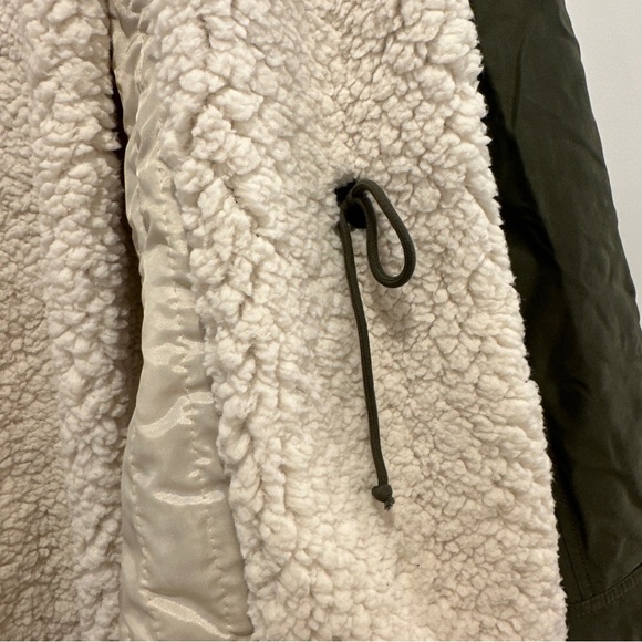Abercrombie & Fitch Sherpa-Lined Military Parka Size Large - Picture 6 of 11